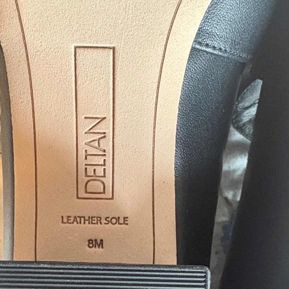 Deltan Classic Black Women's Heeled Loafers Size 8 - Picture 8 of 10